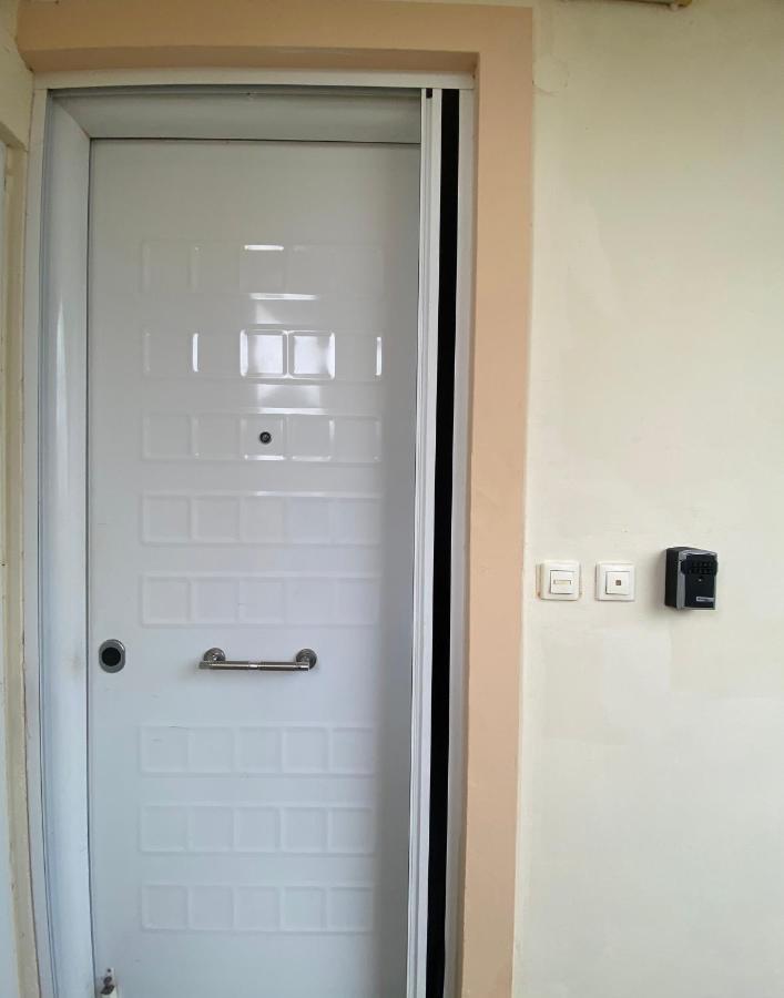 Rethymnian Modern Apartment 아델리아노스 캄포스 외부 사진